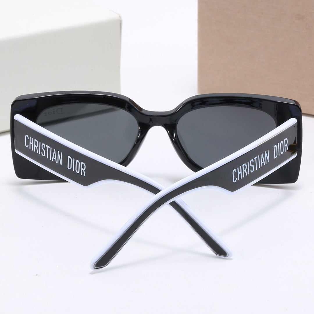 4 Color Women's Sunglasses—3488