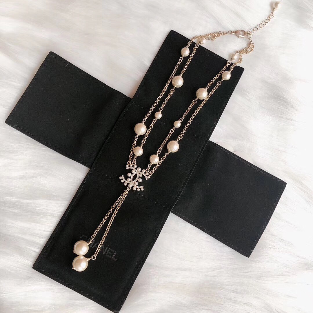 Fashion CC Pearl Letter Necklace