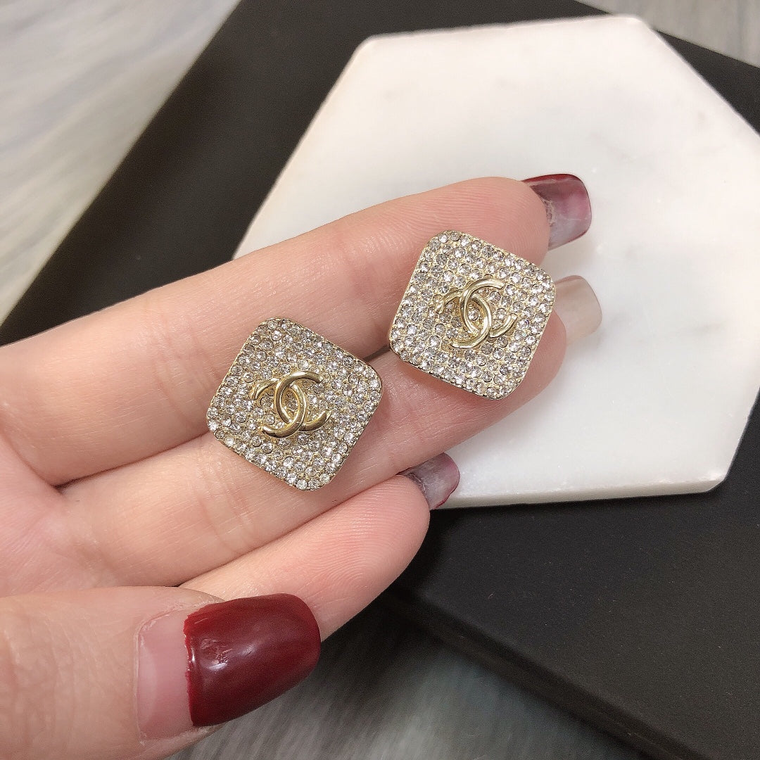 Fashion CC rhinestone earrings