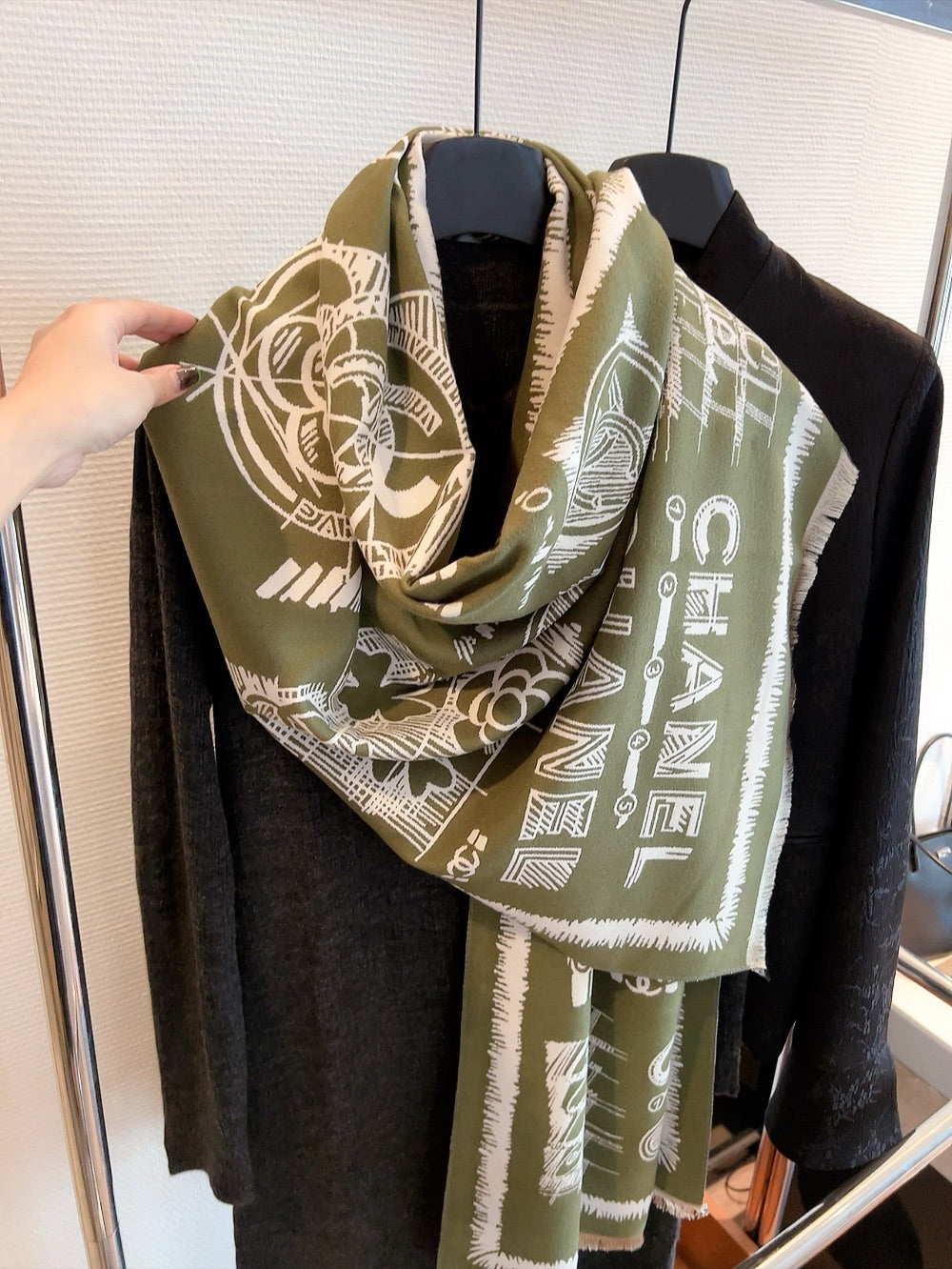 Fashion CC letter scarf