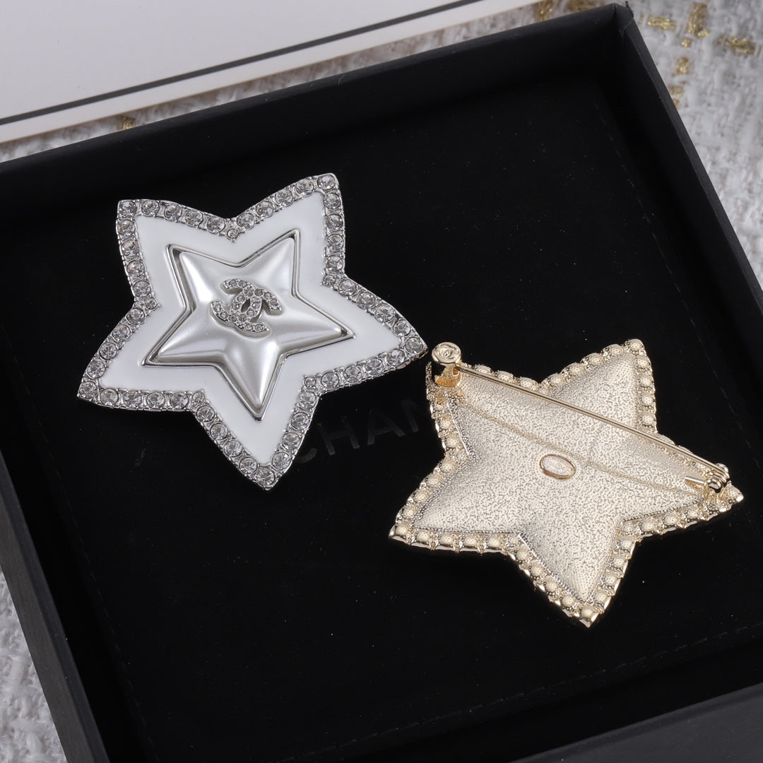 Fashion CC five-pointed star brooch