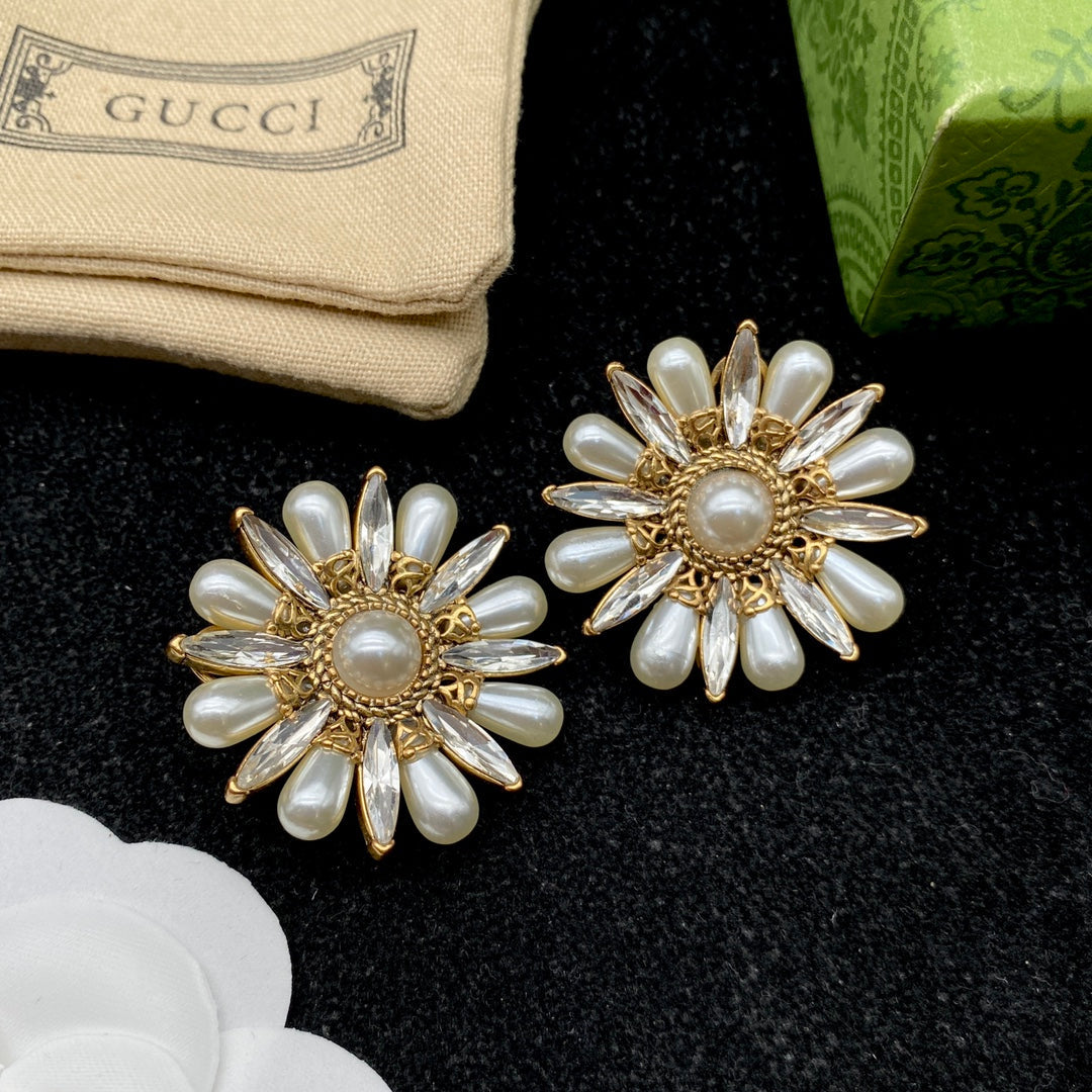 Fashion GG Pearl Sunflower Earrings