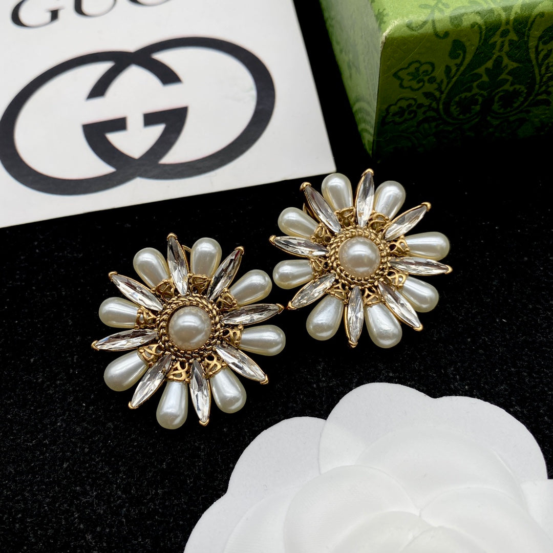 Fashion GG Pearl Sunflower Earrings