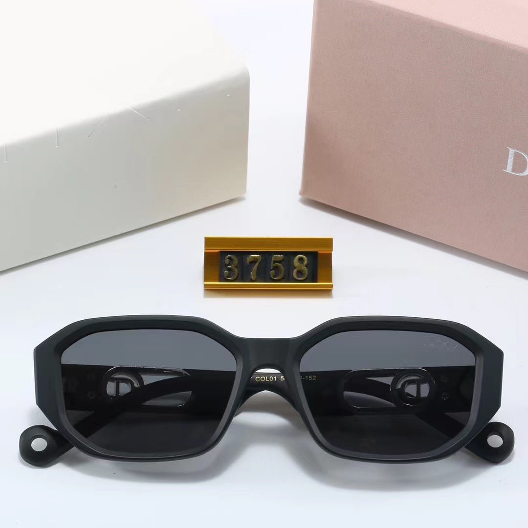 4-color fashionable CD letter temple polarized sunglasses