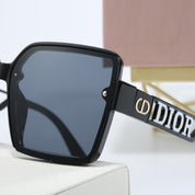 4-color fashionable CD letter sunglasses