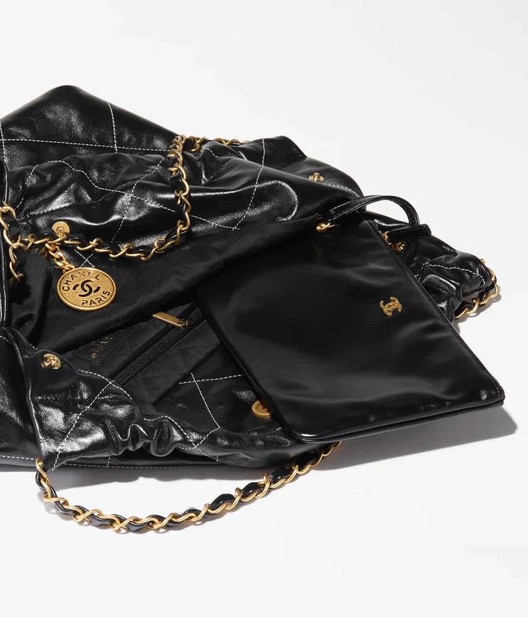 CHANEL 22 HANDBAG