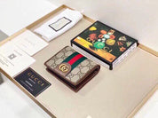 Gucci card case wallet