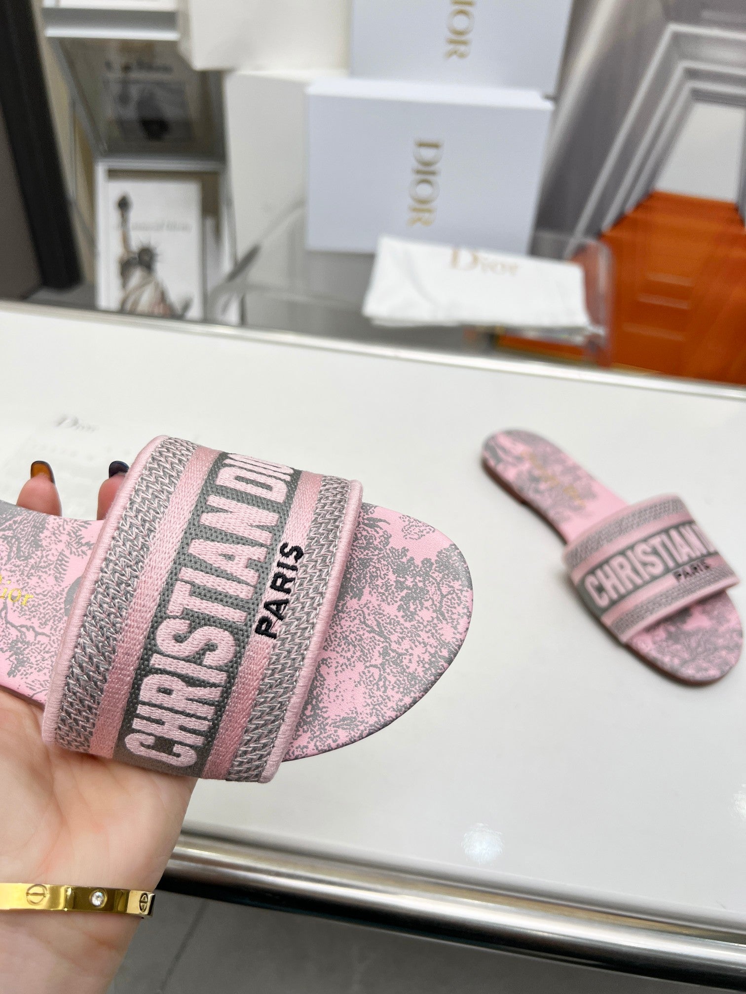 D new arrival women slippers 03