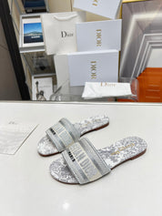 D new arrival women slippers