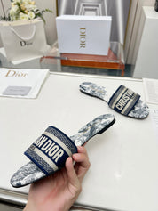 D new arrival women slippers 02