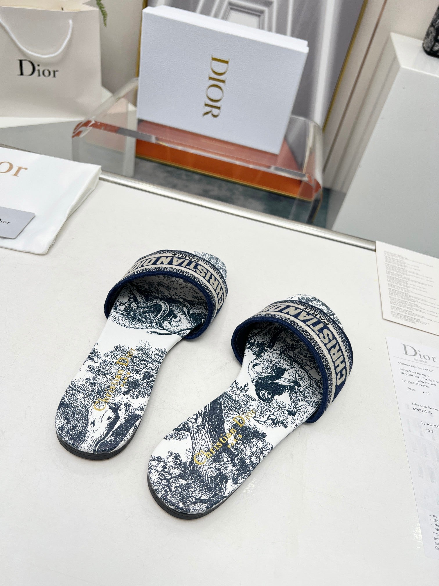 D new arrival women slippers 02