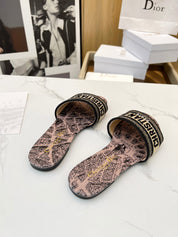 D new arrival women slippers 04