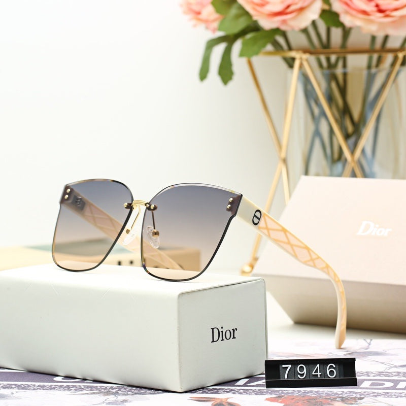 3 Color Women's Sunglasses—7946