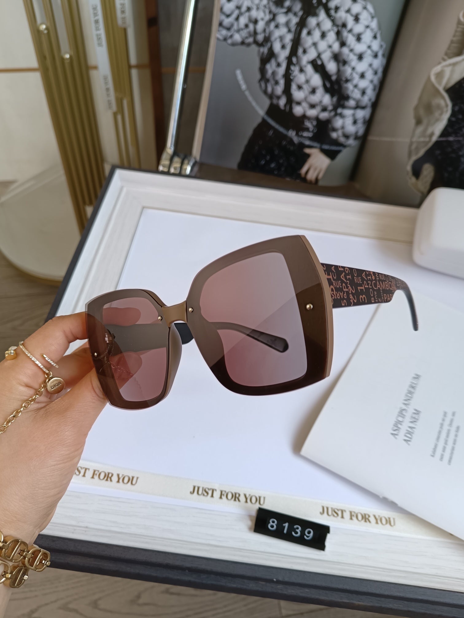 4 Color Women's Sunglasses—8319