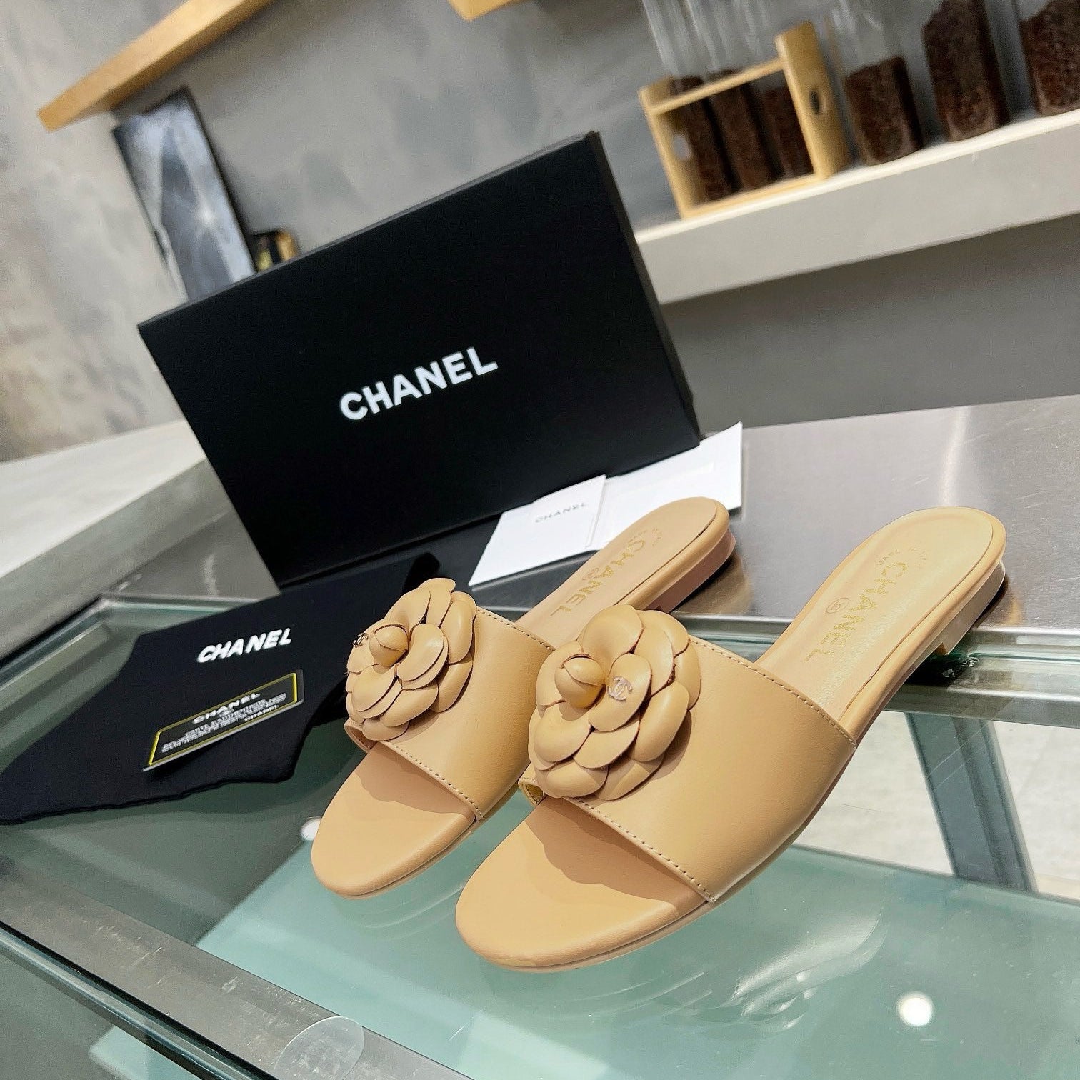 CC new arrival women slippers